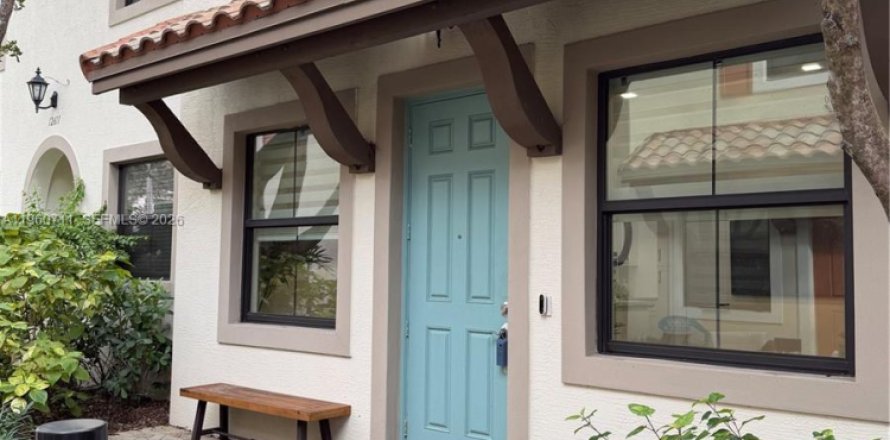 Таунхаус в Санрайз, Флорида 3 спальни, 151.24м2 № 2026569