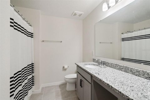 House in Davenport, Florida 3 bedrooms, 140.47 sq.m. № 2109991 - photo 16