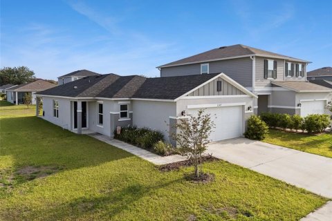 House in Davenport, Florida 3 bedrooms, 140.47 sq.m. № 2109991 - photo 2