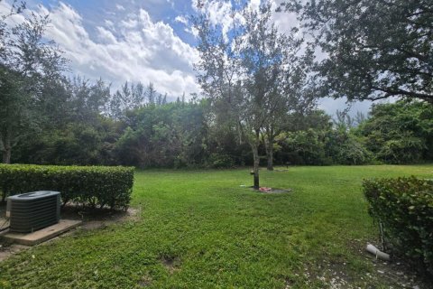 Condo in West Palm Beach, Florida, 3 bedrooms № 2179363 - photo 21