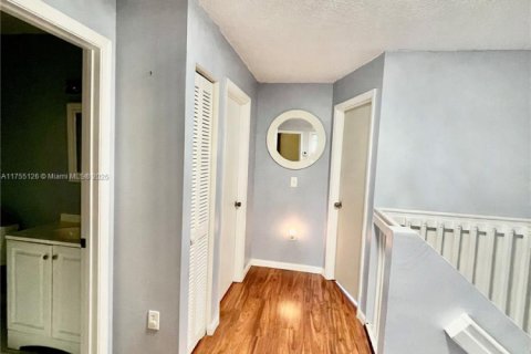 Villa ou maison à louer à Sunrise, Floride: 4 chambres, 195.09 m2 № 1896422 - photo 27