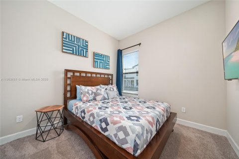 House in Davenport, Florida 4 bedrooms № 2039432 - photo 27