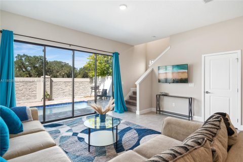 House in Davenport, Florida 4 bedrooms № 2039432 - photo 13