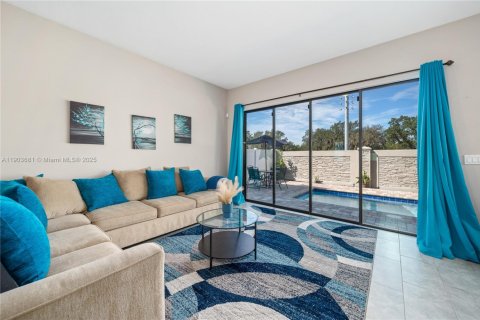 House in Davenport, Florida 4 bedrooms № 2039432 - photo 14