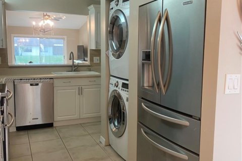 Adosado en venta en Davie, Florida, 3 dormitorios, 143.81 m2 № 2154650 - foto 1