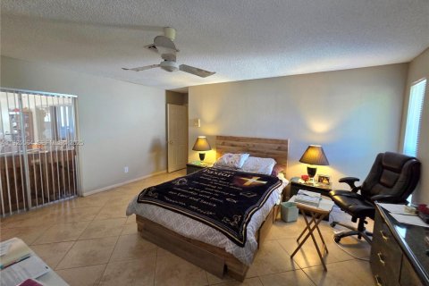 Villa ou maison à vendre à Coral Springs, Floride: 4 chambres, 228.73 m2 № 1986321 - photo 29