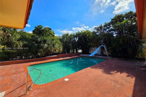 Villa ou maison à vendre à Coral Springs, Floride: 4 chambres, 228.73 m2 № 1986321 - photo 9