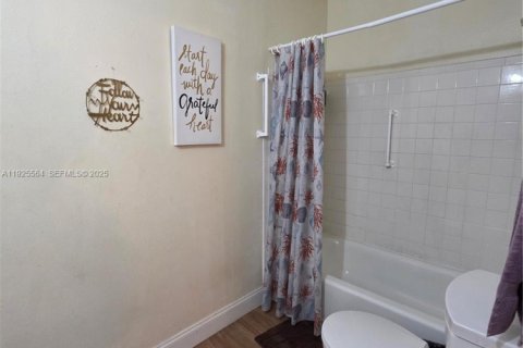 Villa ou maison à vendre à Coral Springs, Floride: 4 chambres, 228.73 m2 № 1986321 - photo 23