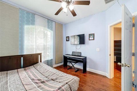 Casa en venta en Kissimmee, Florida, 4 dormitorios, 209.4 m2 № 1531912 - foto 25