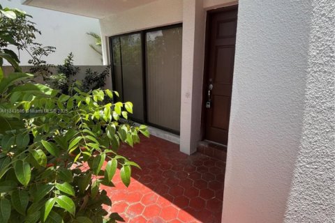 Купить кондоминиум в Майами, Флорида 2 спальни, 78.69м2, № 1981755 - фото 30