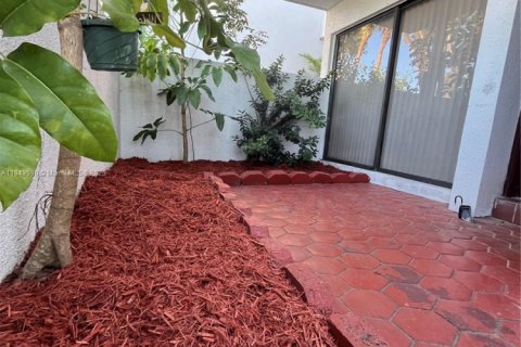 Купить кондоминиум в Майами, Флорида 2 спальни, 78.69м2, № 1981755 - фото 22