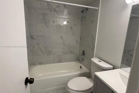 Купить кондоминиум в Майами, Флорида 2 спальни, 78.69м2, № 1981755 - фото 27