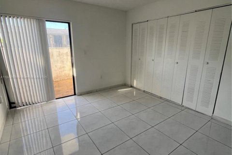 Купить кондоминиум в Майами, Флорида 2 спальни, 78.69м2, № 1981755 - фото 24