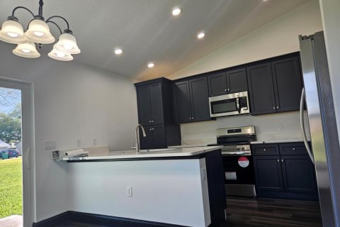 Casa en venta en Okeechobee, Florida, 3 dormitorios, 134.71 m2 № 2249632 - foto 5