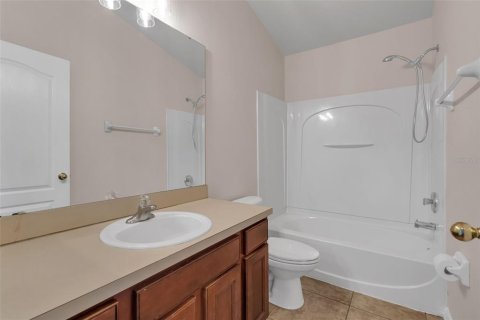 Купить кондоминиум в Киссимми, Флорида 6 комнат, 116.96м2, № 2217426 - фото 20