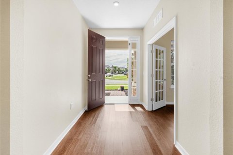 House in Clermont, Florida 5 bedrooms, 287.25 sq.m. № 2396877 - photo 7