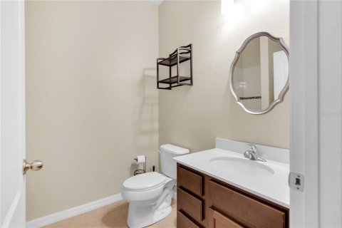 House in Clermont, Florida 5 bedrooms, 287.25 sq.m. № 2396877 - photo 11