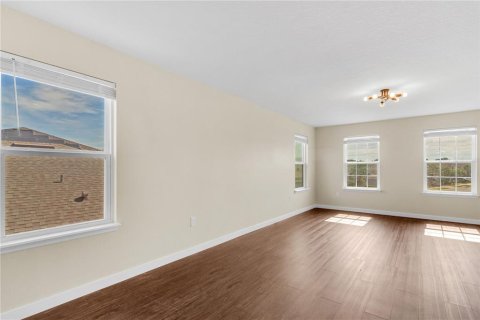 House in Clermont, Florida 5 bedrooms, 287.25 sq.m. № 2396877 - photo 22