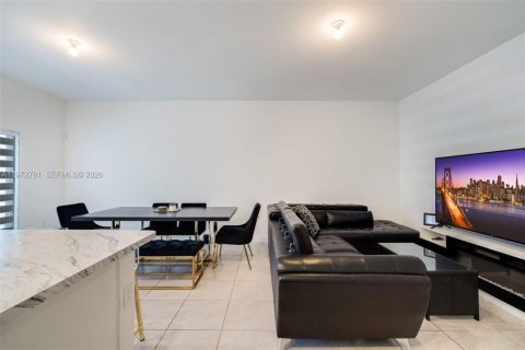 Adosado en alquiler en Florida City, Florida, 3 dormitorios, 136.19 m2 № 2033058 - foto 10