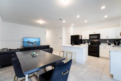 Adosado en alquiler en Florida City, Florida, 3 dormitorios, 136.19 m2 № 2033058 - foto 9