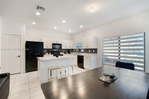 Adosado en alquiler en Florida City, Florida, 3 dormitorios, 136.19 m2 № 2033058 - foto 4