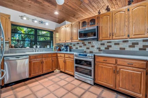 Casa en venta en Pinecrest, Florida, 4 dormitorios, 271 m2 № 1860694 - foto 9