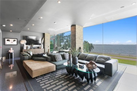 Condo in Tampa, Florida, 3 bedrooms  № 1815282 - photo 13