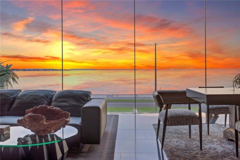 Condo in Tampa, Florida, 3 bedrooms  № 1815282 - photo 3