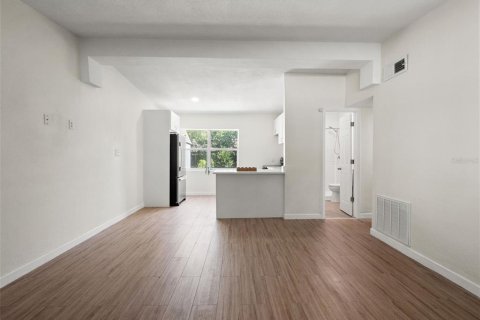 Villa ou maison à vendre à Orlando, Floride: 4 chambres, 156.26 m2 № 2314187 - photo 7