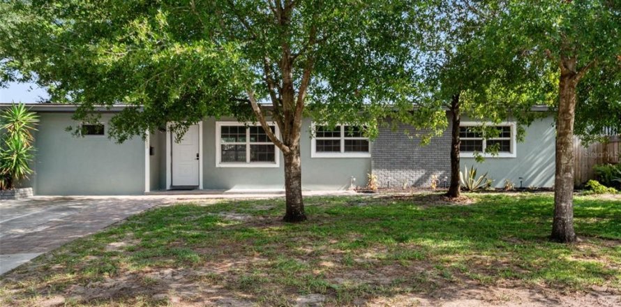 Villa ou maison à Orlando, Floride 4 chambres, 156.26 m2 № 2314187
