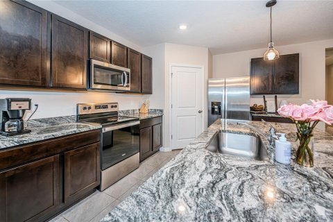 Casa en venta en Wesley Chapel, Florida, 5 dormitorios, 242.01 m2 № 1662965 - foto 14