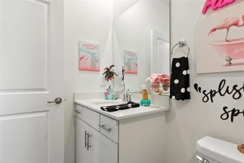 House in Venice, Florida 4 bedrooms, 189.06 sq.m. № 1916279 - photo 26