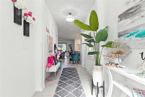 House in Venice, Florida 4 bedrooms, 189.06 sq.m. № 1916279 - photo 5