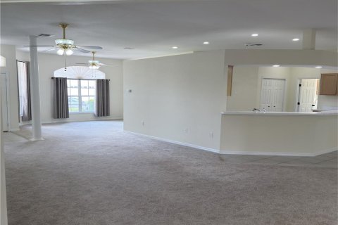 Casa en venta en Lakeland, Florida, 3 dormitorios, 180.42 m2 № 2387357 - foto 12