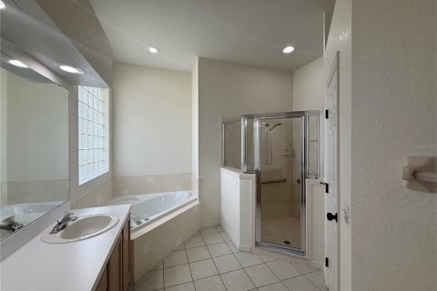 Casa en venta en Lakeland, Florida, 3 dormitorios, 180.42 m2 № 2387357 - foto 8