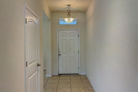 House in Eustis, Florida 5 bedrooms, 274.8 sq.m. № 1640696 - photo 3
