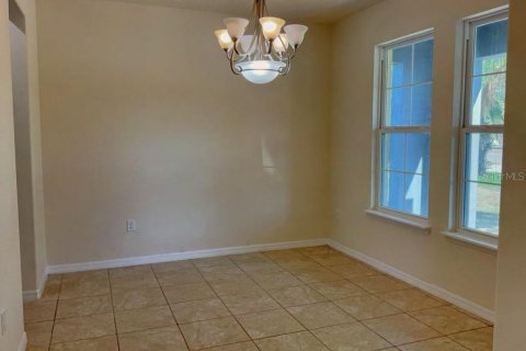 House in Eustis, Florida 5 bedrooms, 274.8 sq.m. № 1640696 - photo 5