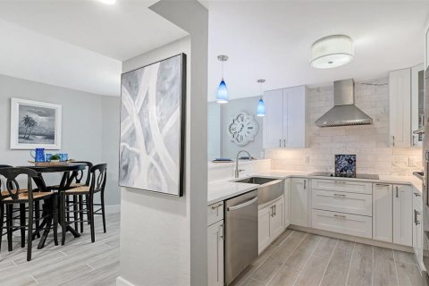 Condo in Sarasota, Florida, 3 bedrooms № 2137949 - photo 25