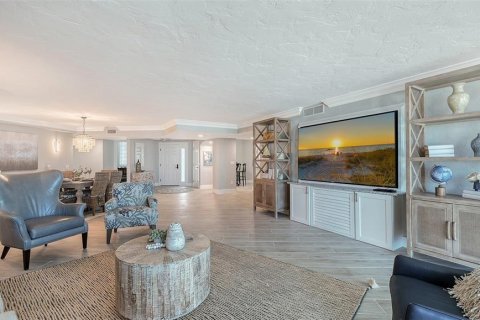 Condo in Sarasota, Florida, 3 bedrooms № 2137949 - photo 21