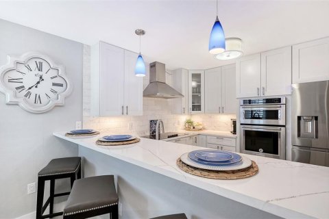 Condo in Sarasota, Florida, 3 bedrooms № 2137949 - photo 27