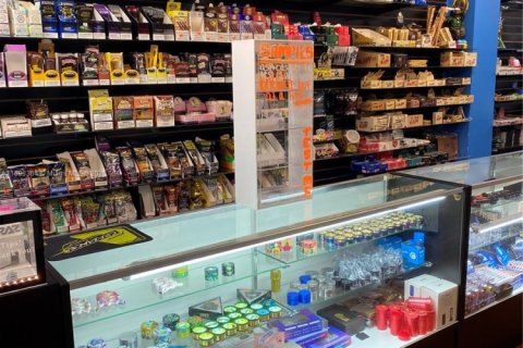 Commercial property in Hollywood, Florida № 1946133 - photo 15