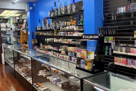 Commercial property in Hollywood, Florida № 1946133 - photo 10