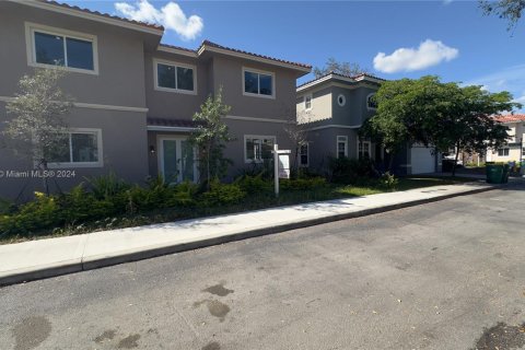 Villa ou maison à vendre à Dania Beach, Floride: 5 chambres № 1985337 - photo 5