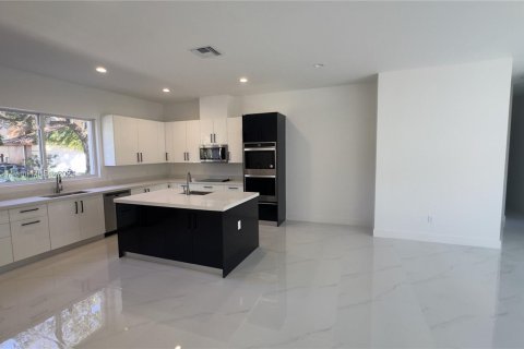 Villa ou maison à vendre à Dania Beach, Floride: 5 chambres № 1985337 - photo 11