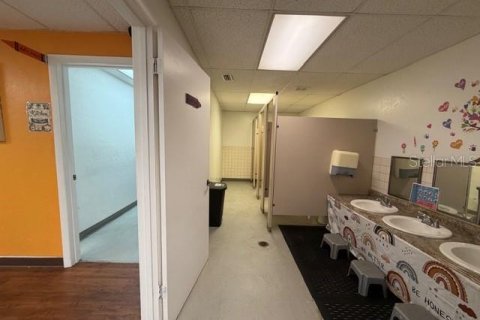 Immobilier commercial à vendre à Gainesville, Floride: 602.47 m2 № 2413974 - photo 11