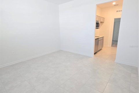 Villa ou maison à louer à Winter Haven, Floride: 4 chambres, 187.57 m2 № 2403450 - photo 8