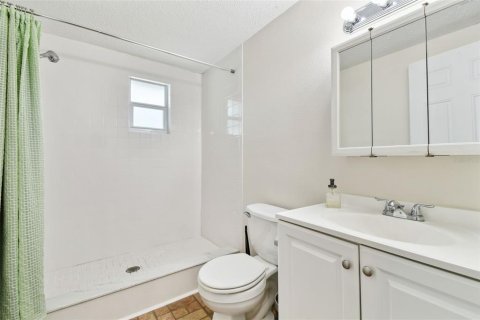Casa en venta en New Port Richey, Florida, 2 dormitorios, 129.97 m2 № 1767119 - foto 28