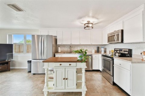 Casa en venta en New Port Richey, Florida, 2 dormitorios, 129.97 m2 № 1767119 - foto 17