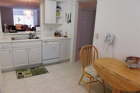 Condominio en venta en Boynton Beach, Florida, 3 dormitorios, 166.76 m2 № 1935250 - foto 8