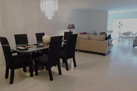 Condominio en venta en Boynton Beach, Florida, 3 dormitorios, 166.76 m2 № 1935250 - foto 5